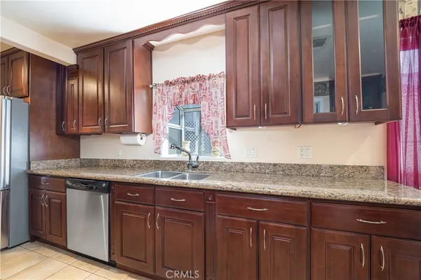 $4,600 | 14024 Cantlay Street, Van Nuys, CA 91405