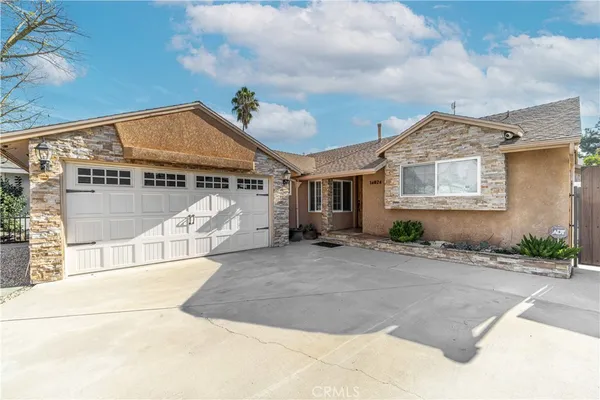 $4,600 | 14024 Cantlay Street, Van Nuys, CA 91405