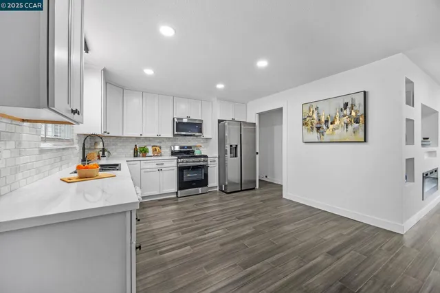 $725,000 | 917 60th Street, Oakland, CA 94608