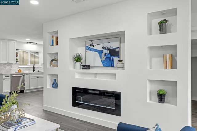 $725,000 | 917 60th Street, Oakland, CA 94608