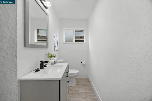 $725,000 | 917 60th Street, Oakland, CA 94608