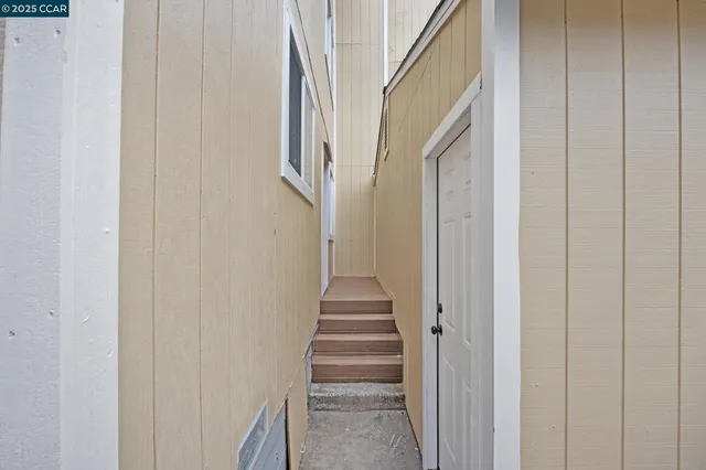 $725,000 | 917 60th Street, Oakland, CA 94608