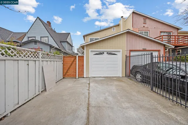 $725,000 | 917 60th Street, Oakland, CA 94608