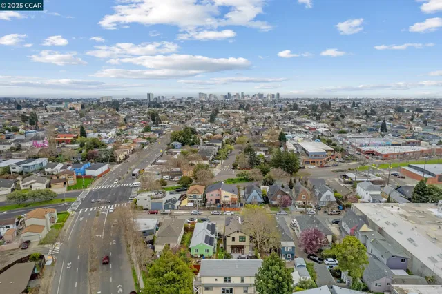 $725,000 | 917 60th Street, Oakland, CA 94608