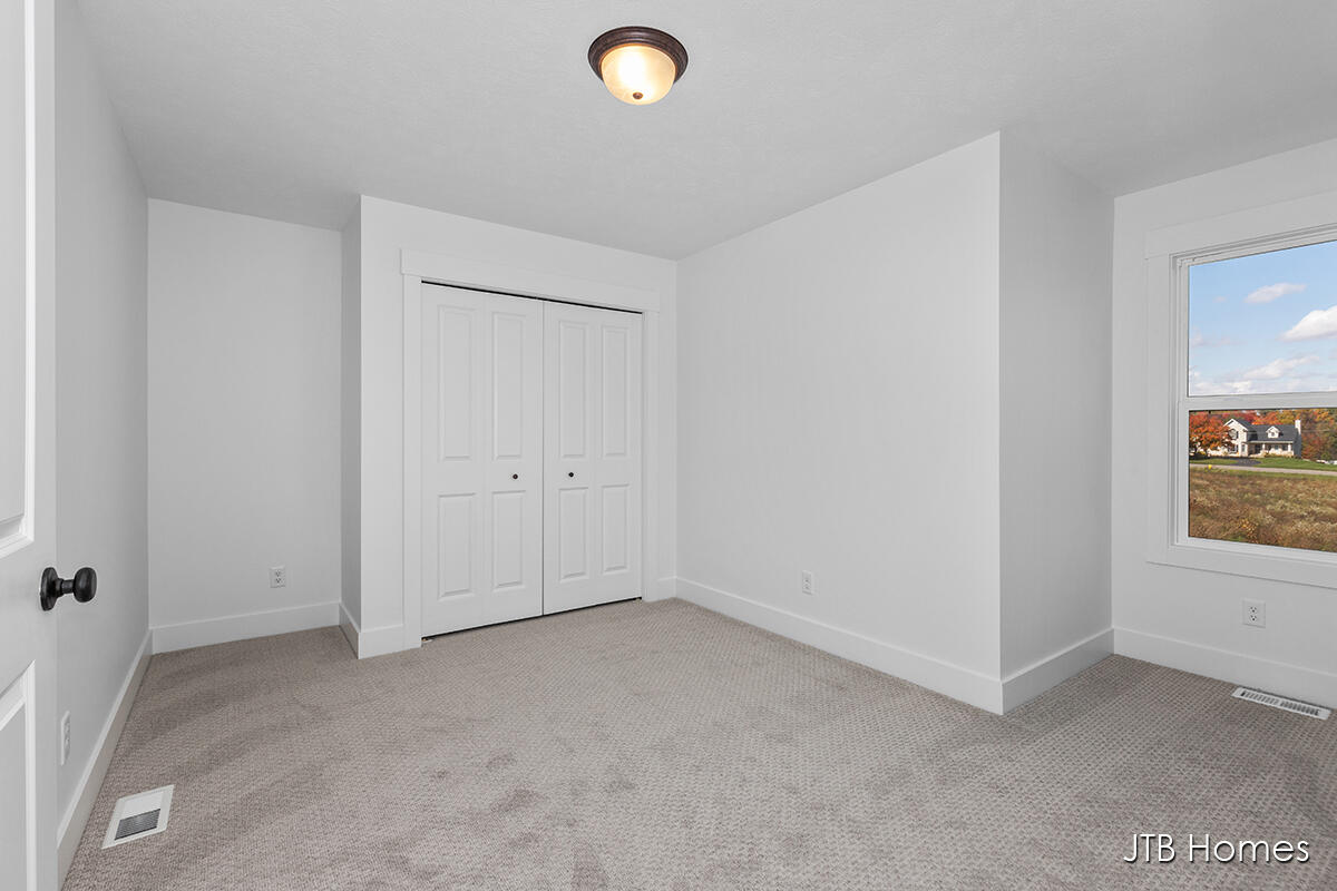 8328 Bauer Rdg Avenue Jenison, MI 49428 - Photo 16 of 20 67ER_SYCAMORE._1015