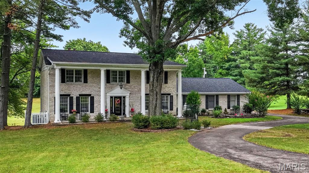 33 Weldon Spring Heights Drive Weldon Spring, MO 63304 - Photo 1 of 53 Gallery Image 1