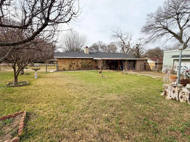 $2,100 | 1226 Linkwood Lane, Lancaster, TX 75146