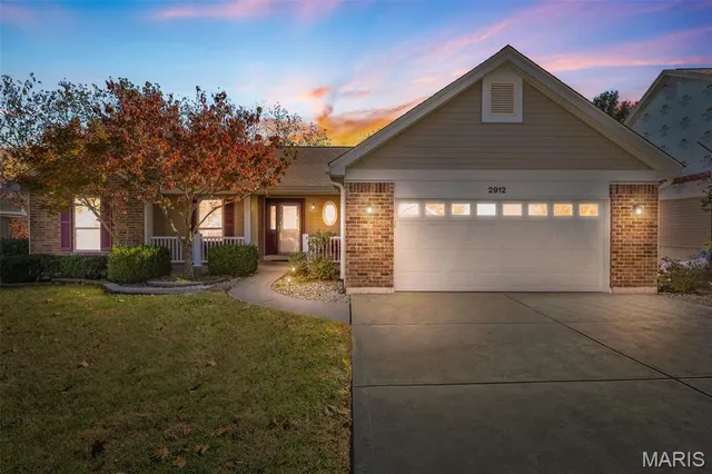 $433,000 | 2912 Woodbridge Estates Drive, St. Louis, MO 63129
