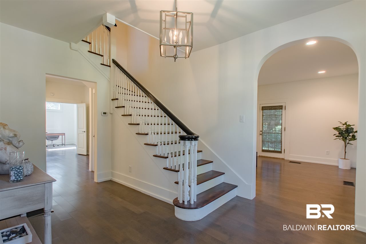 1857 Old Shell Road Mobile, AL 36607 - Photo 5 of 39