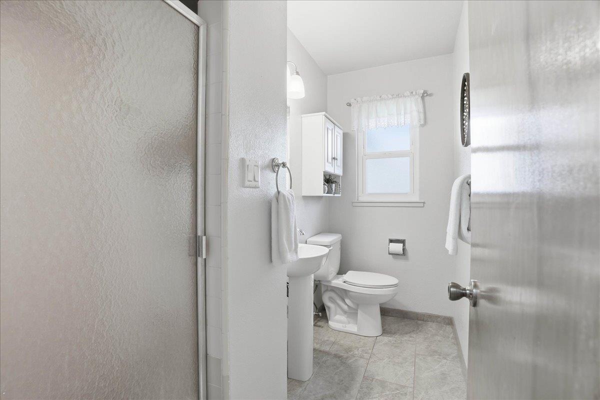 4812 Alexon Way Carmichael, CA 95608 - Photo 34 of 54