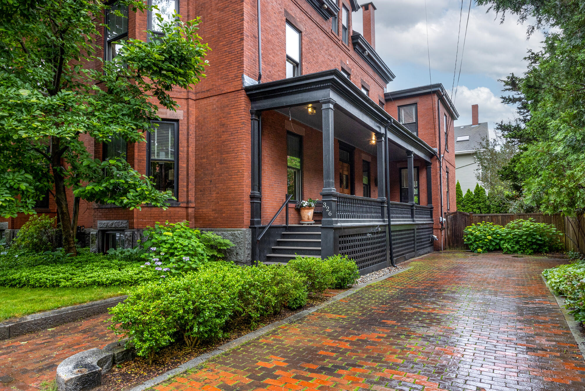 326 Spring Street Portland, ME 04102 - Photo 2 of 54 326 Spring St_W5_049