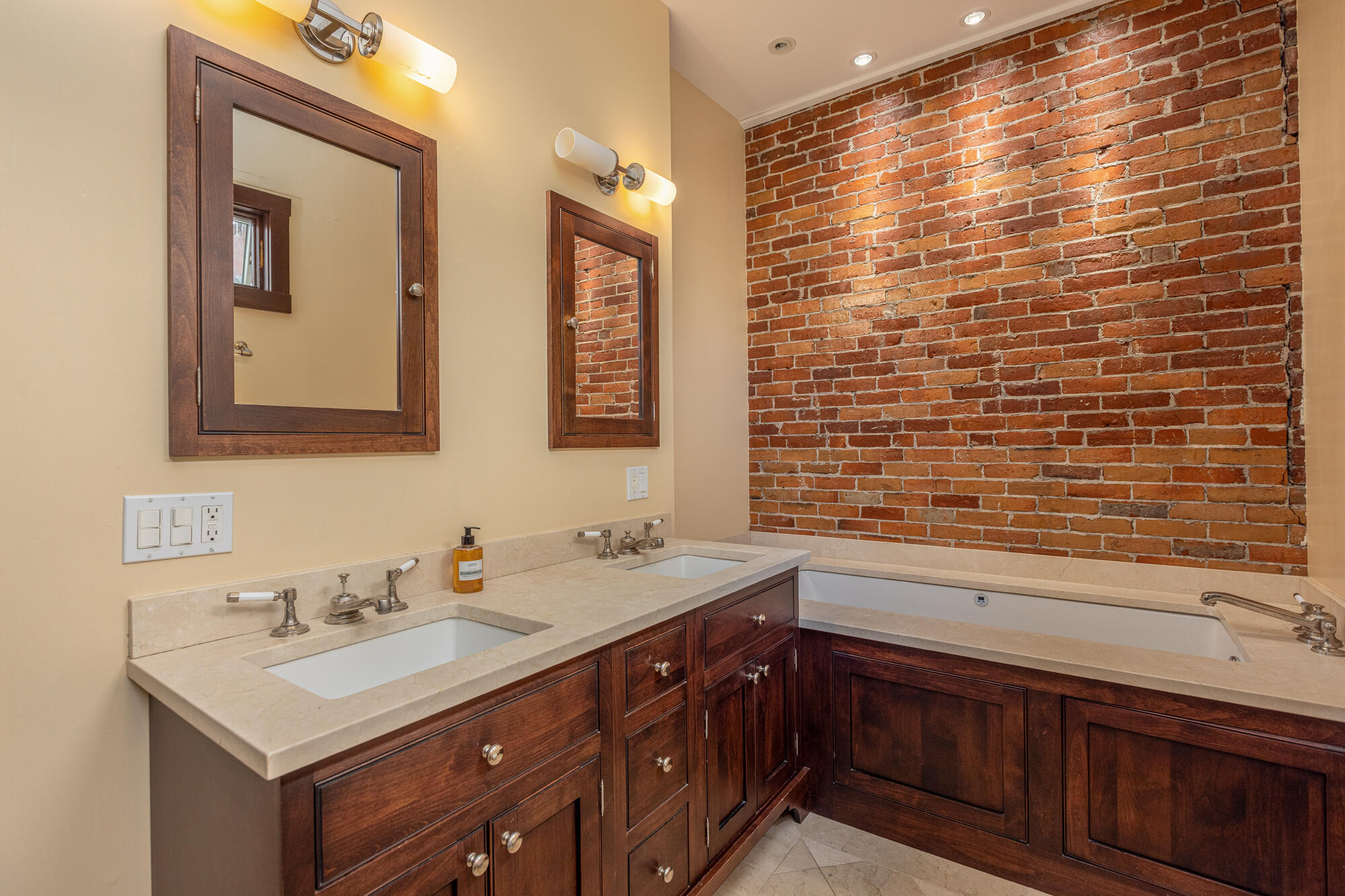 326 Spring Street Portland, ME 04102 - Photo 27 of 54 326 Spring St_W5_030