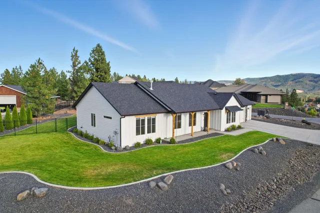 $898,500 | 2539 South Man O' War Lane, Veradale, WA 99037