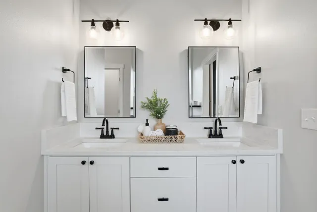 $898,500 | 2539 South Man O' War Lane, Veradale, WA 99037