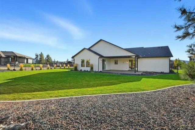 $898,500 | 2539 South Man O' War Lane, Veradale, WA 99037