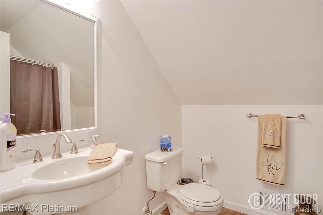 9101 Crofoot Road Fowlerville, MI 48836 - Photo 11 of 32 DSC00431 copy.jpg