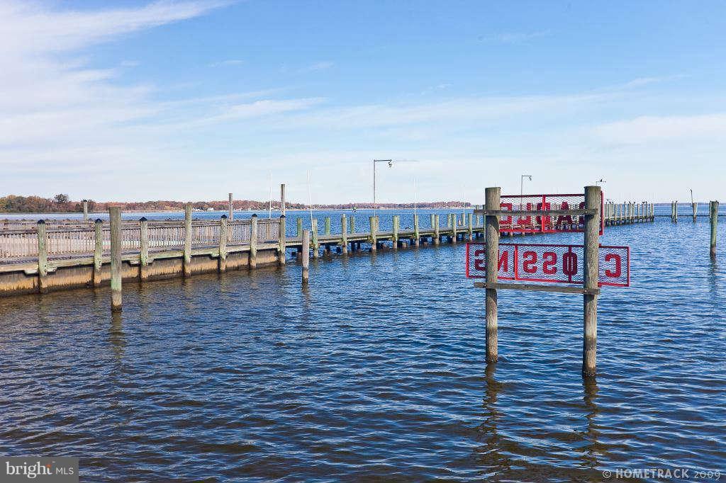 Bay Drive Baltimore, MD 21219 - Photo 2 of 12 View