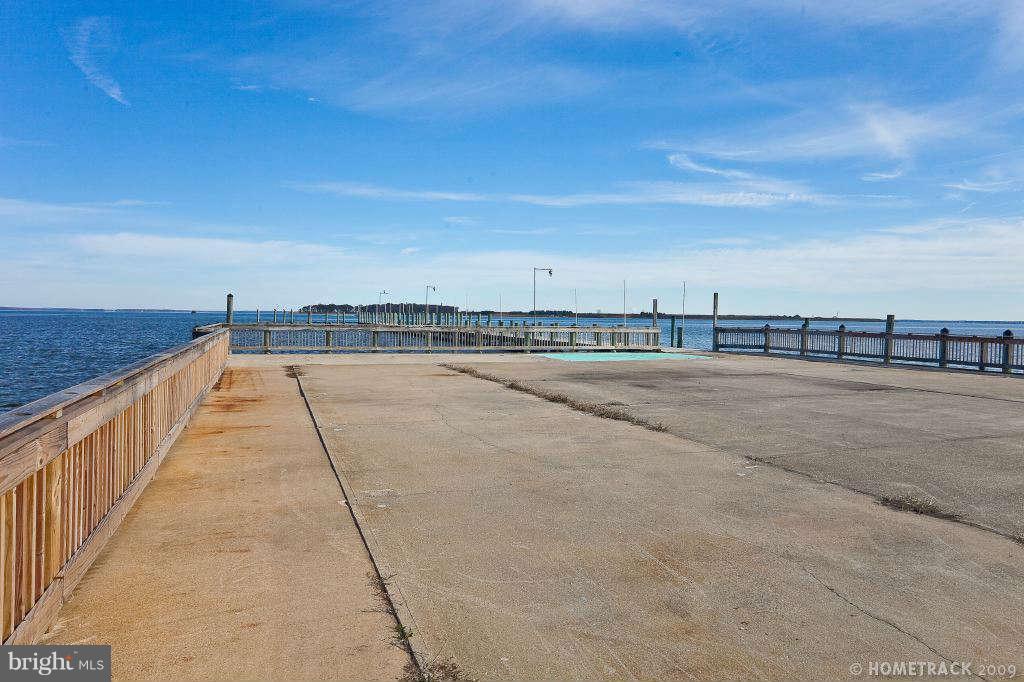 Bay Drive Baltimore, MD 21219 - Photo 8 of 12 Exterior General