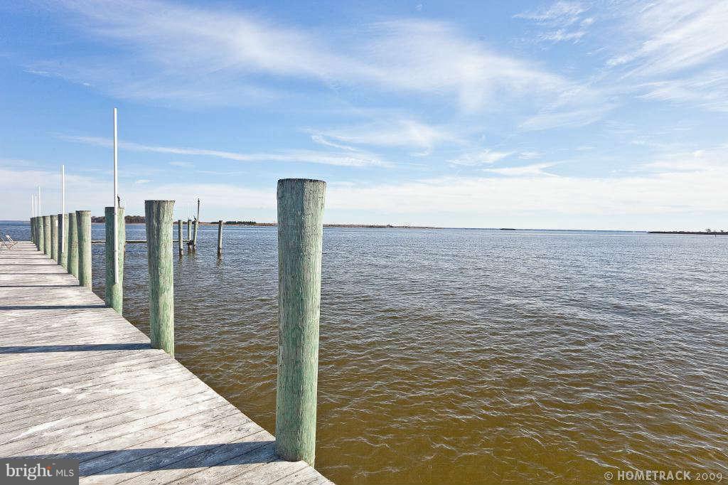 Bay Drive Baltimore, MD 21219 - Photo 10 of 12 View