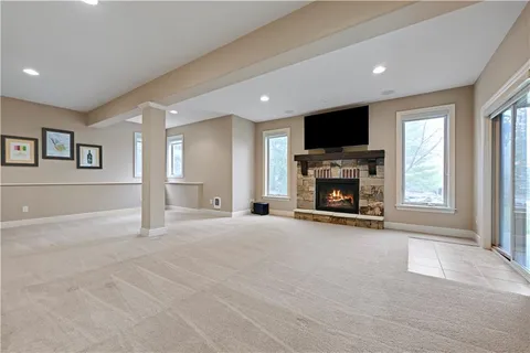 $865,000 | 1700 Northeast Woodland Shores Lane, Lee's Summit, MO 64086