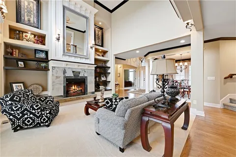 $865,000 | 1700 Northeast Woodland Shores Lane, Lee's Summit, MO 64086