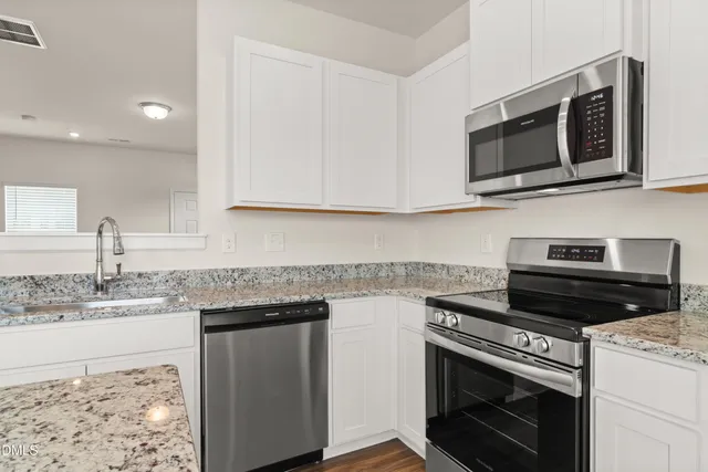 $242,090 | 192 Courtside Drive, Dunn, NC 28334