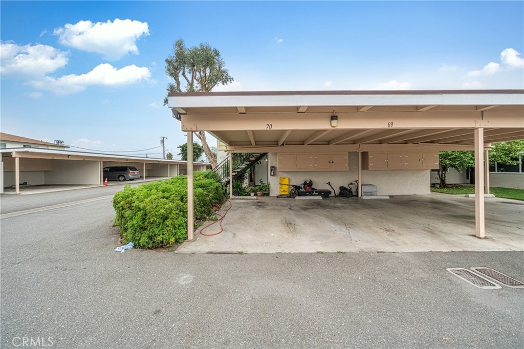 1192 Mitchell Avenue, Unit 70 Tustin, CA 92780 - Photo 22 of 29 a view of a garage