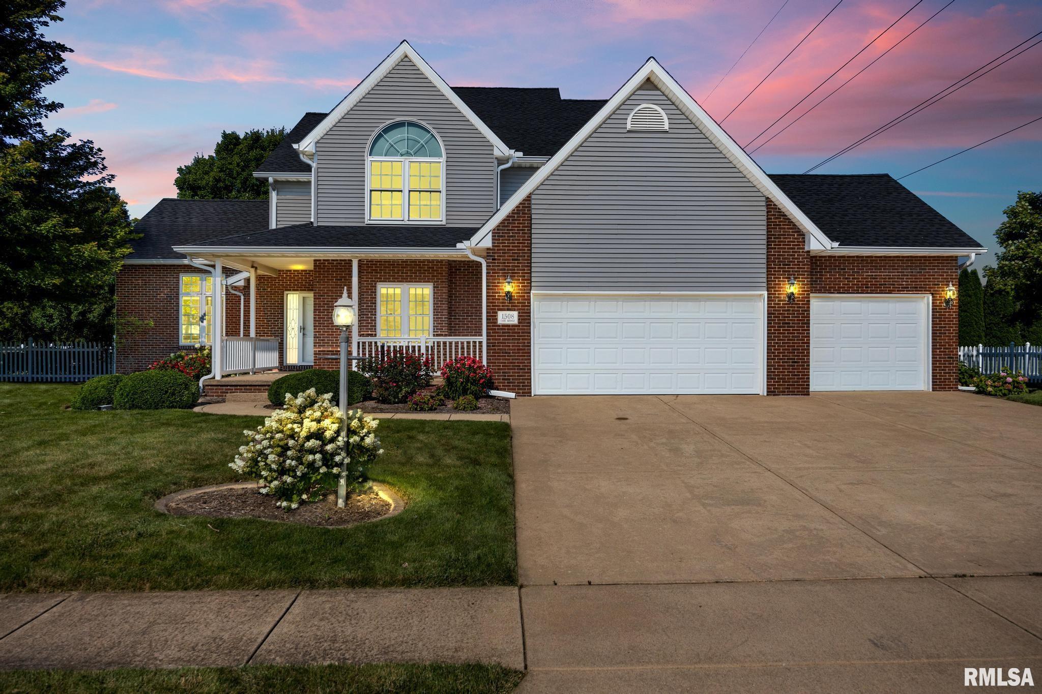1508 Oak Ridge Washington, IL 61571 - Photo 1 of 47 Gallery Image 1