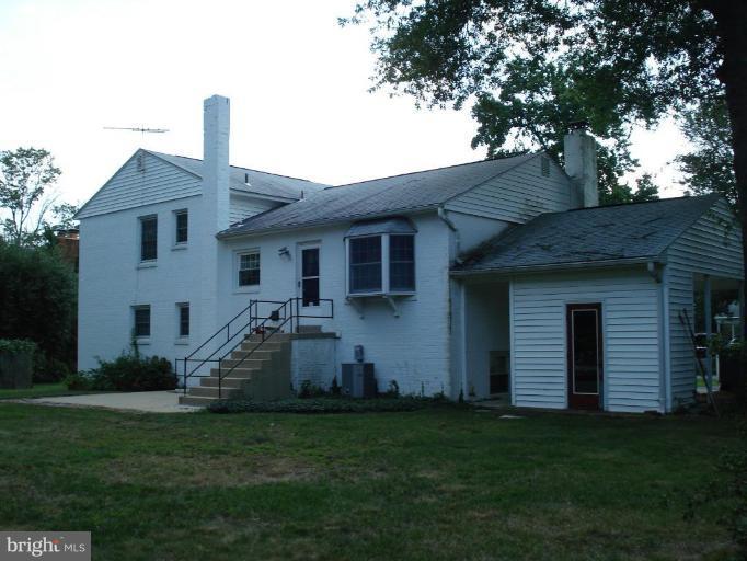 2301 Barbour Road Falls Church, VA 22043 - Photo 3 of 16 Exterior (Rear)