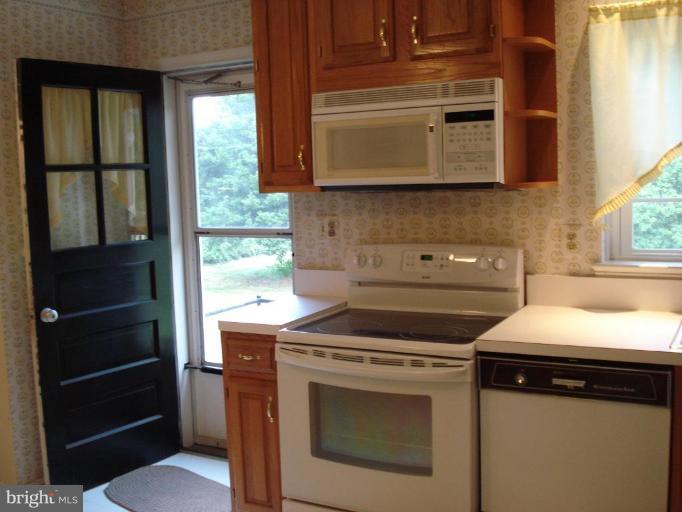 2301 Barbour Road Falls Church, VA 22043 - Photo 7 of 16 Kitchen #3