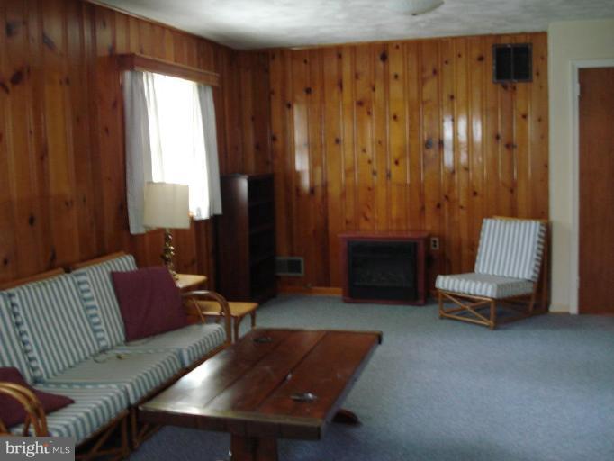 2301 Barbour Road Falls Church, VA 22043 - Photo 9 of 16 Recreation Room
