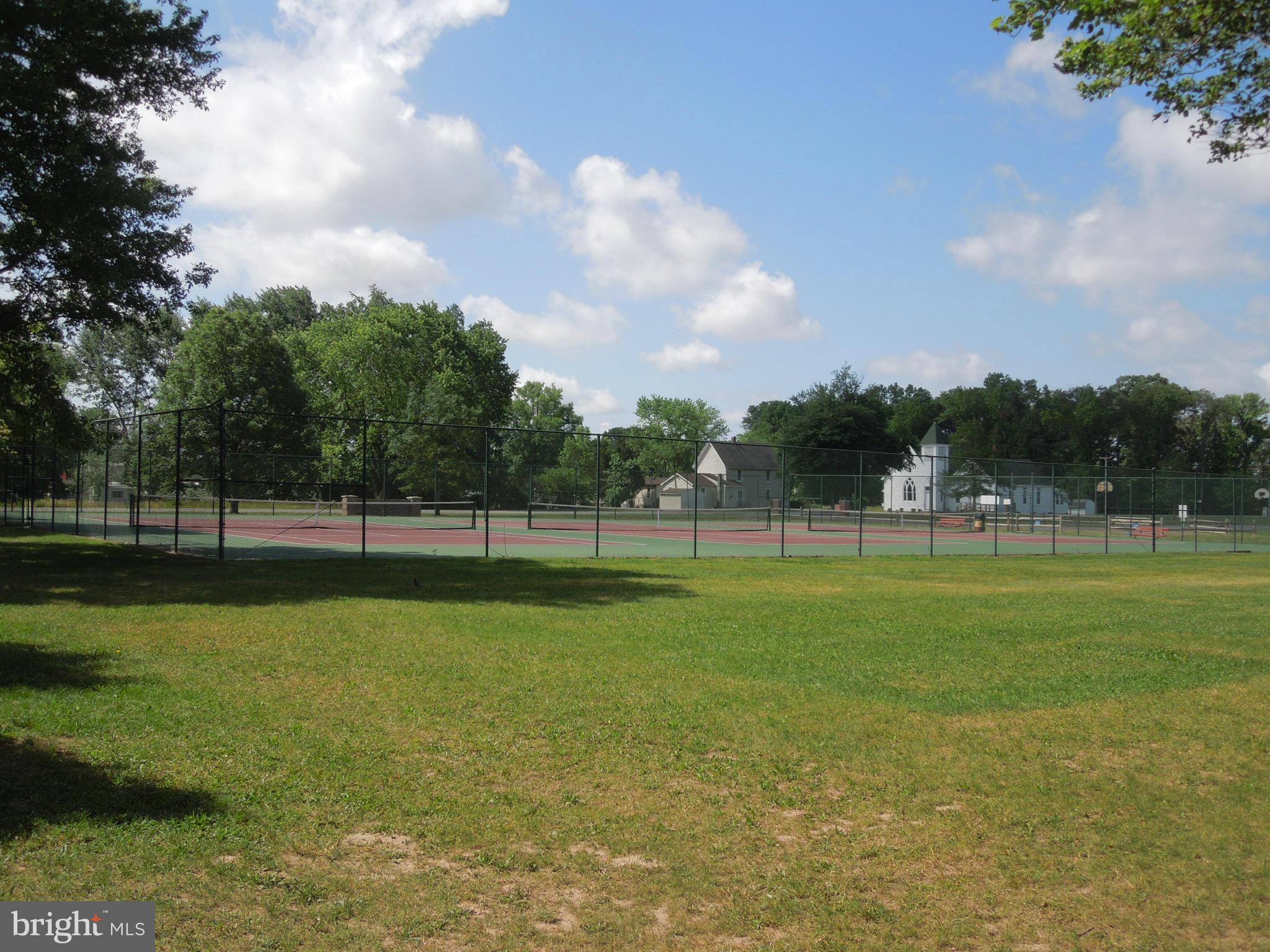 501 Maryland Avenue Ridgely, MD 21660 - Photo 19 of 21 TENNIS COURTS
