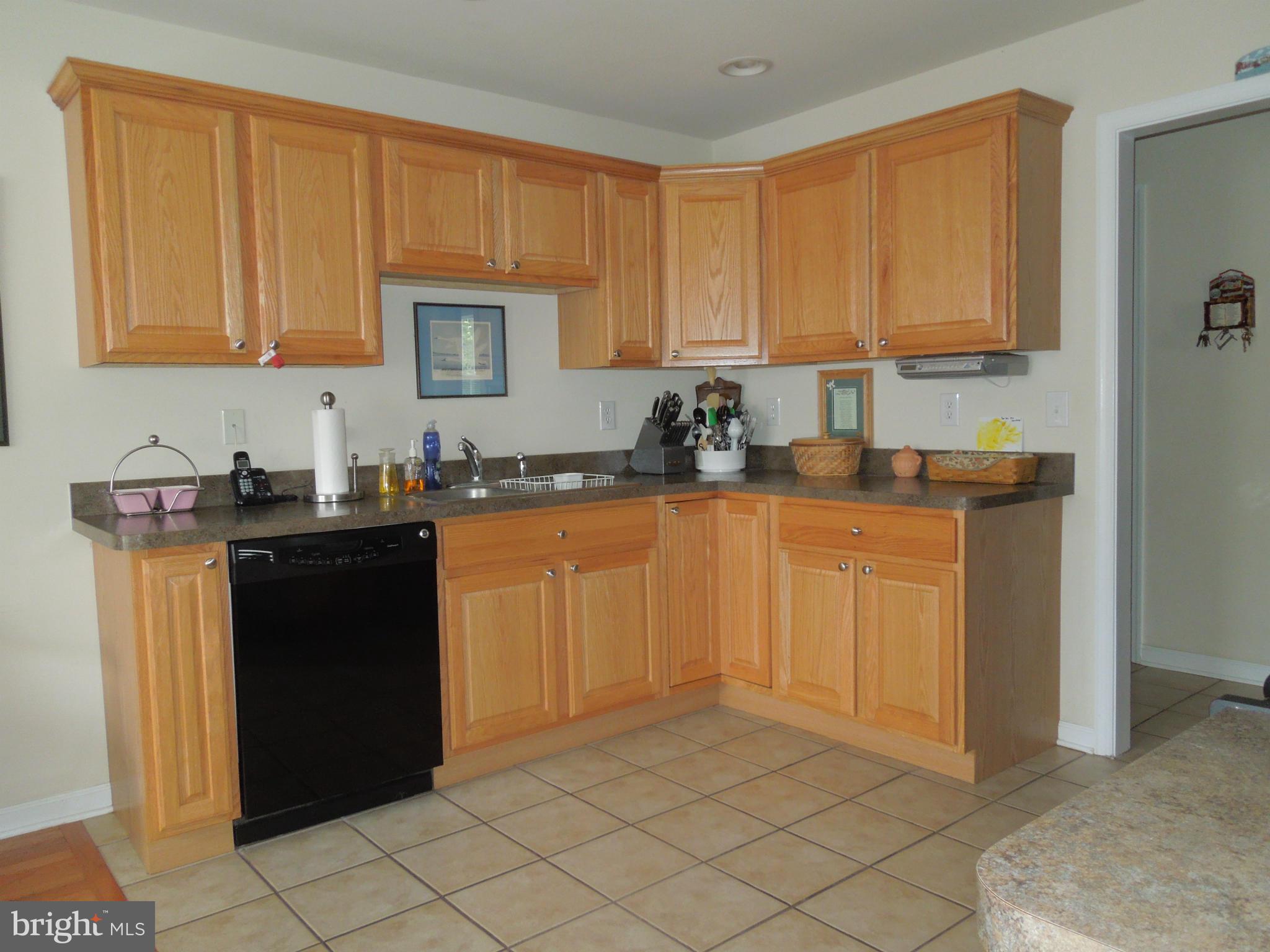 501 Maryland Avenue Ridgely, MD 21660 - Photo 7 of 21 Kitchen