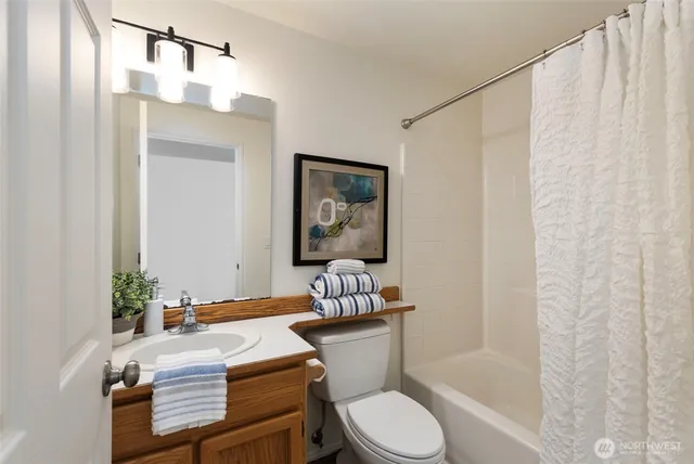 a view of a house with swimming pool and a yard