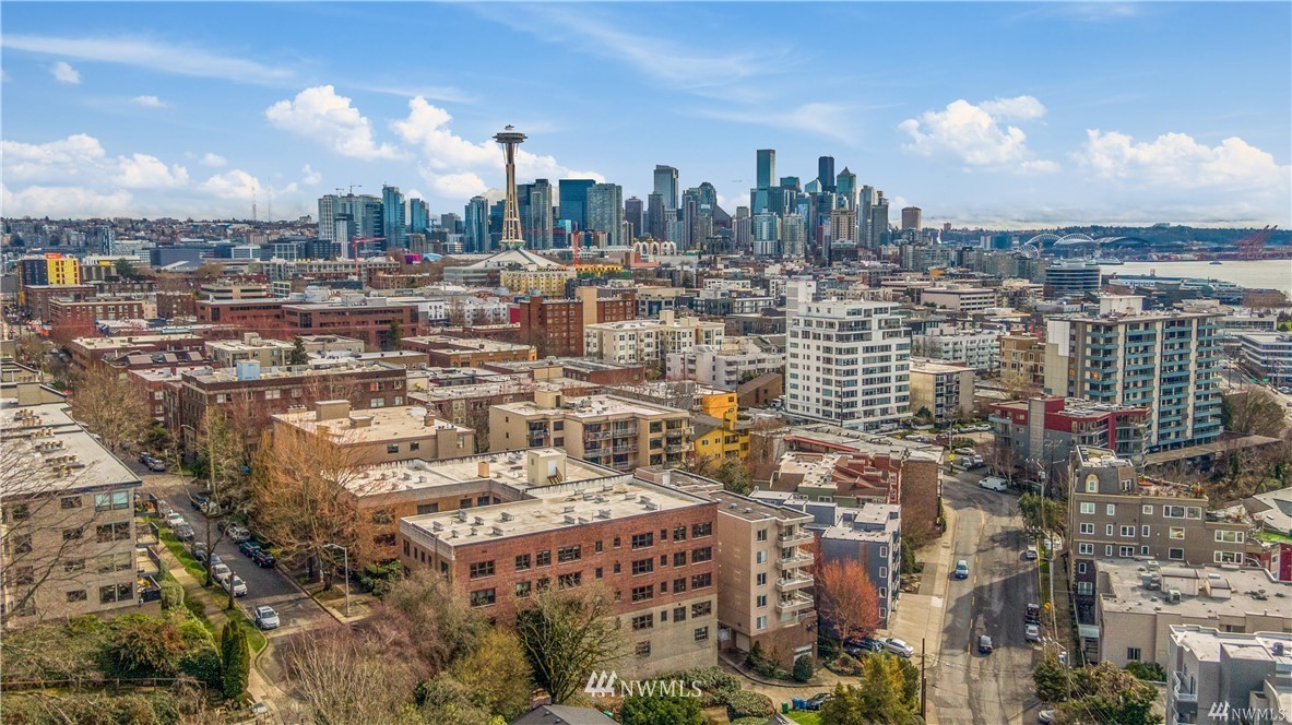 519 West Roy Street, Unit 408 Seattle, WA 98119 - Photo 21 of 25 a city view