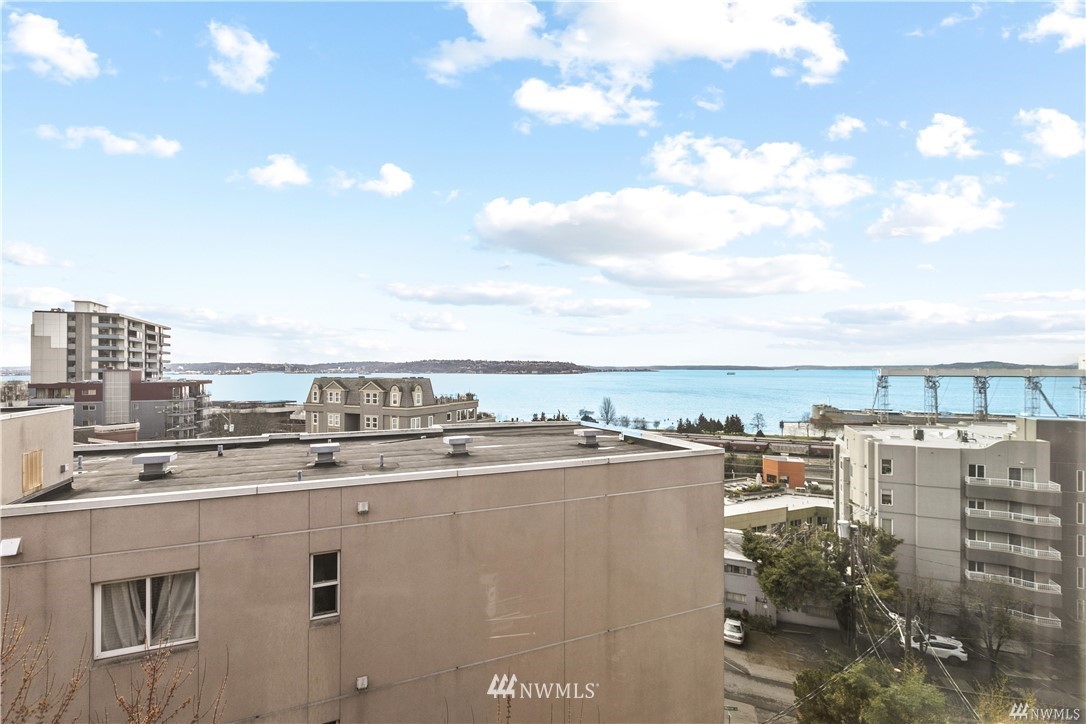 519 West Roy Street, Unit 408 Seattle, WA 98119 - Photo 6 of 25 a view of a city