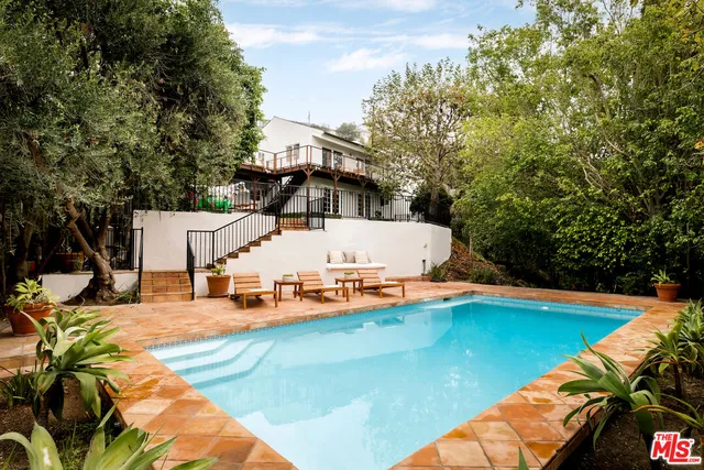 $3,200,000 | 2745 La Cuesta Drive, Los Angeles, CA 90046