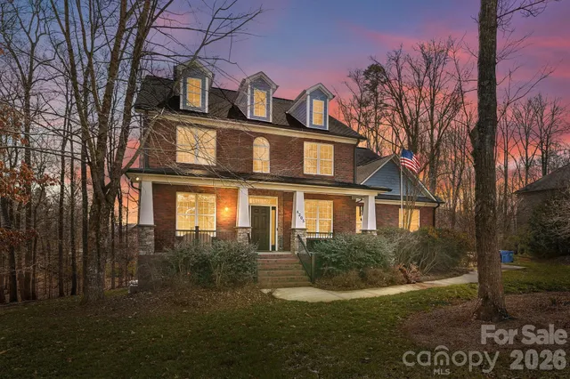 $840,000 | 8205 Curico Lane, Charlotte, NC 28227