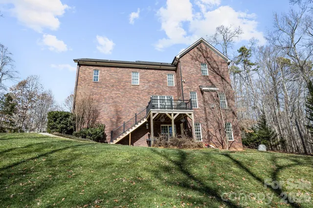 $840,000 | 8205 Curico Lane, Charlotte, NC 28227