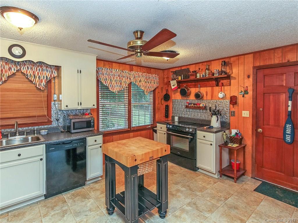 1061 Jackson Road Fort Lawn, SC 29714 - Photo 10 of 24 Gallery Image 10