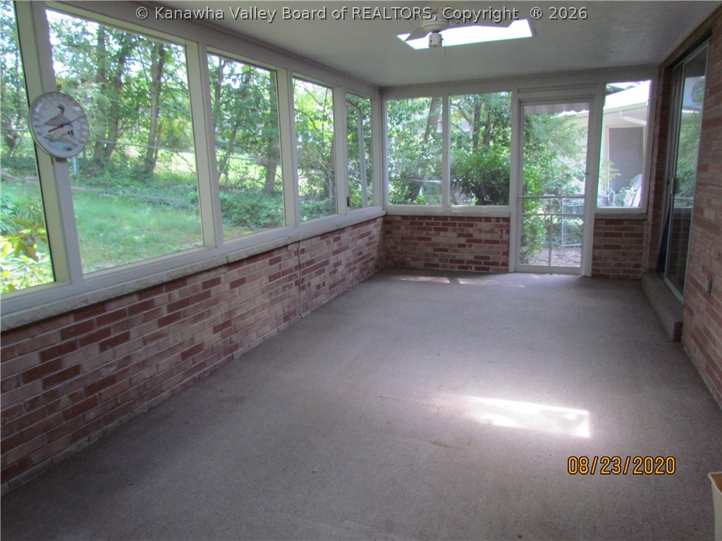 1585 Nottingham Road Charleston, WV 25314 - Photo 6 of 26 Gallery Image 6