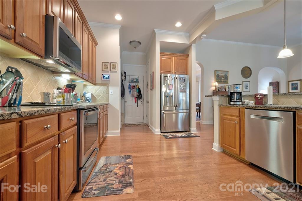 355 Miners Cove Way Fort Mill, SC 29708 - Photo 14 of 37 Gallery Image 14