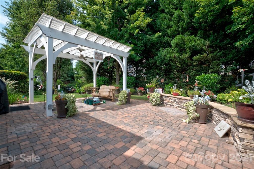 355 Miners Cove Way Fort Mill, SC 29708 - Photo 28 of 37 Gallery Image 28