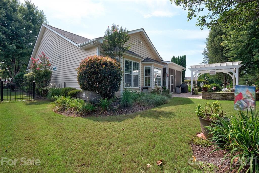 355 Miners Cove Way Fort Mill, SC 29708 - Photo 36 of 37 Gallery Image 36