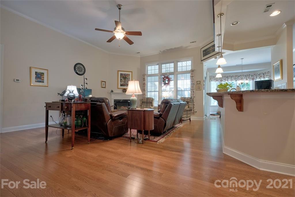 355 Miners Cove Way Fort Mill, SC 29708 - Photo 9 of 37 Gallery Image 9