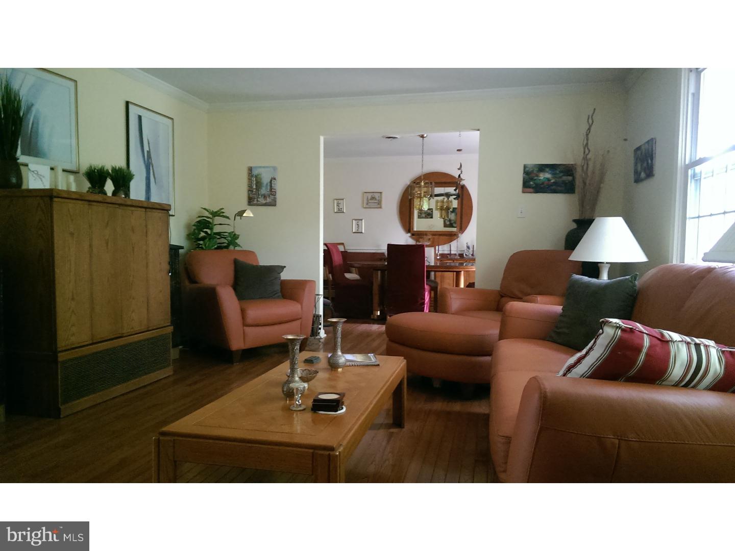 12 Crestview Road Phoenixville, PA 19460 - Photo 8 of 22 Living Room