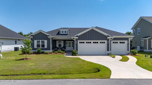 $599,900 | 421 Taylorwood Drive, Beaufort, NC 28516