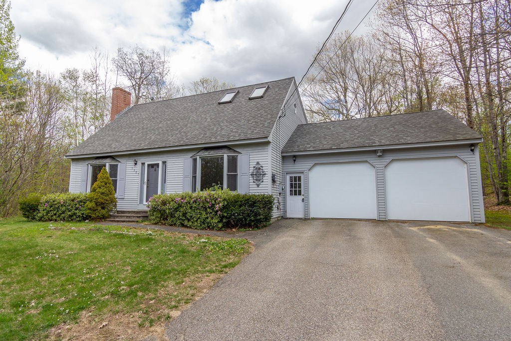 1327 Cherry Valley Road Gilford, NH 03249 - Photo 4 of 38 Gallery Image 4