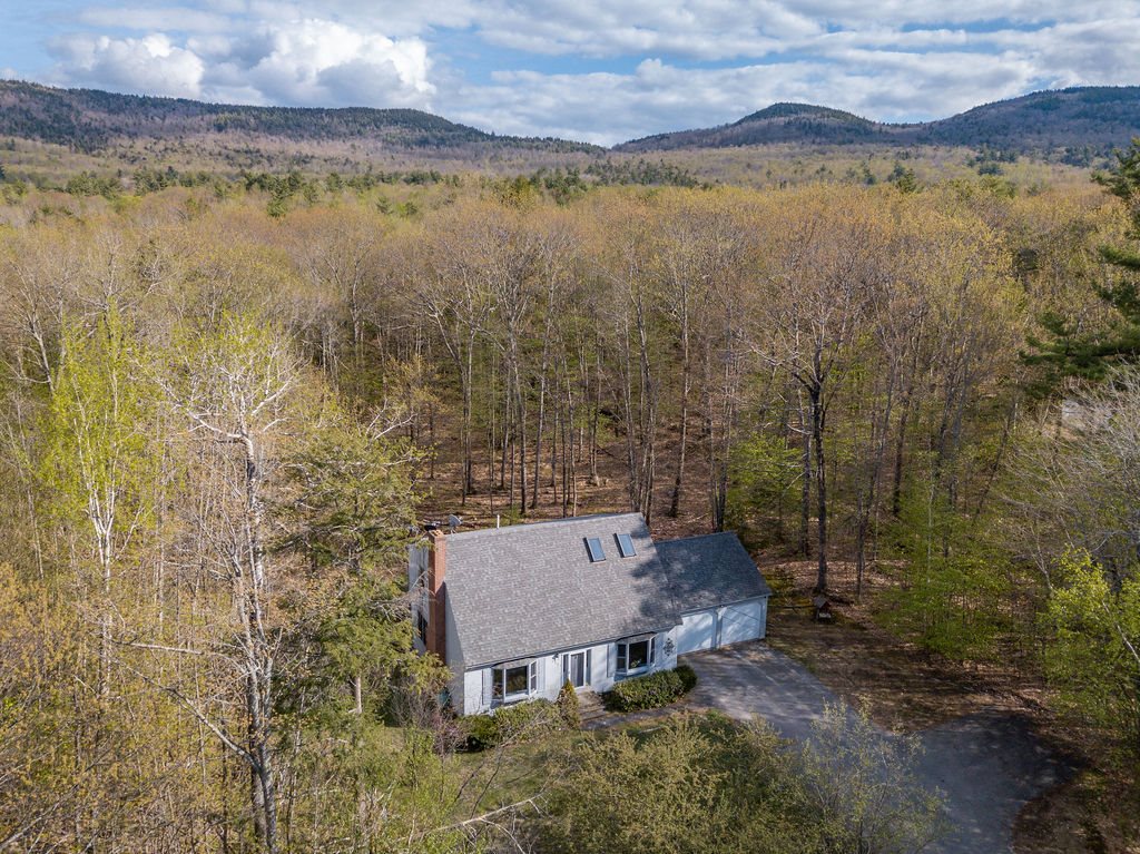 1327 Cherry Valley Road Gilford, NH 03249 - Photo 5 of 38 Gallery Image 5