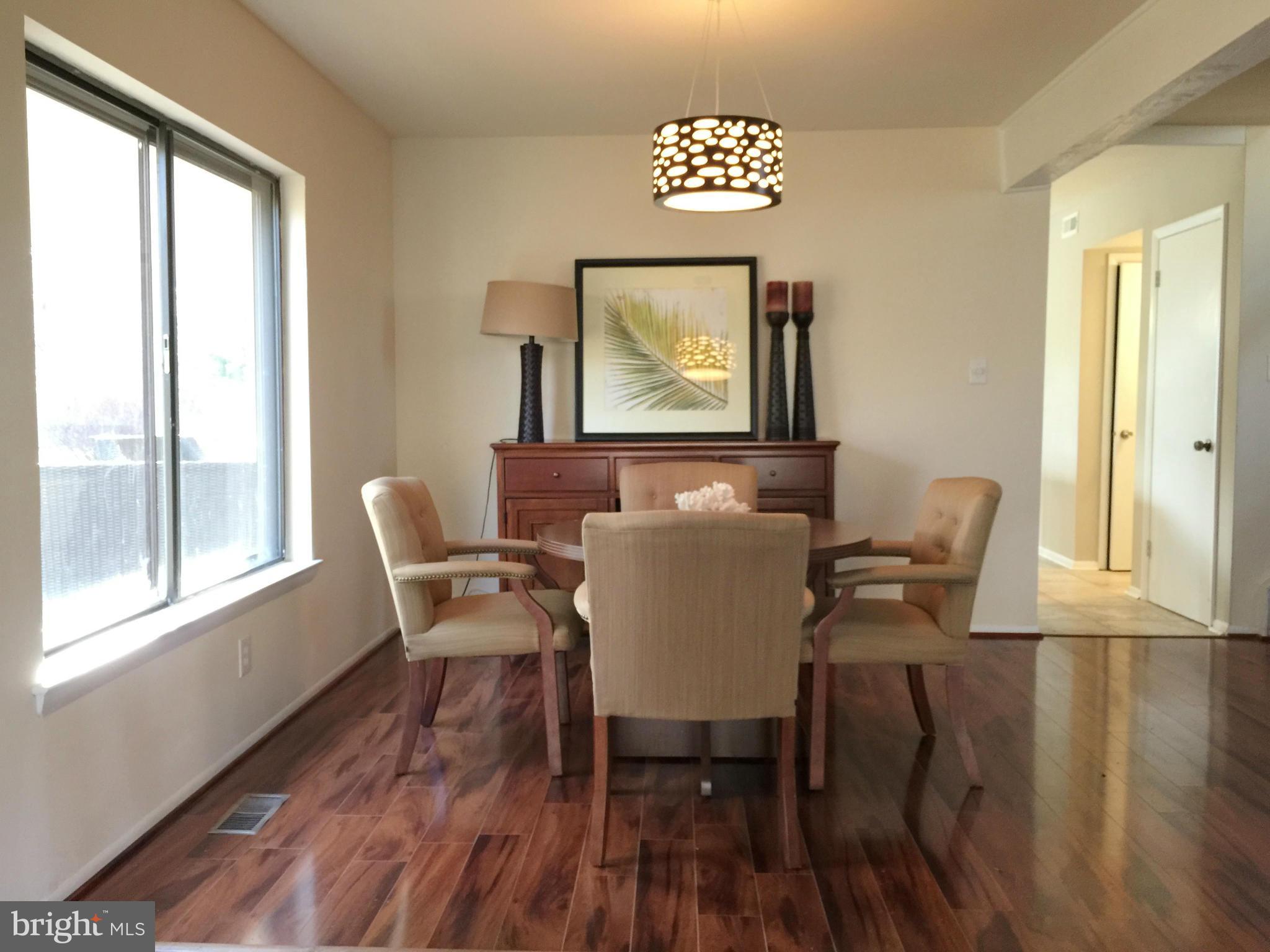 18932 Lindenhouse Road Gaithersburg, MD 20879 - Photo 8 of 30 Dining Room